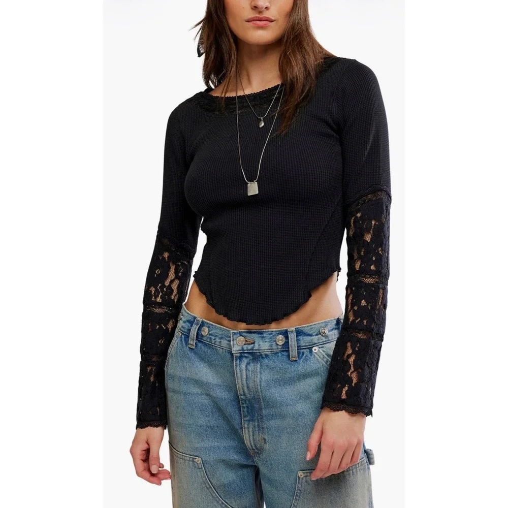 Amber Lace Cuff long sleeve thermal NWOT